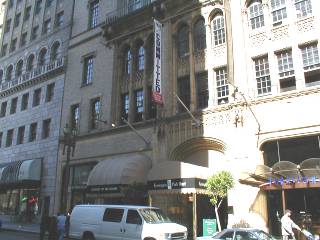 kensingtonhotel.jpg (17589 bytes)